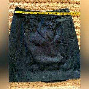 Denim blue colored skirt from Loft size 6P